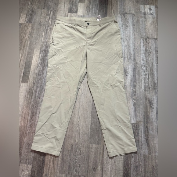 Banana Republic Other - Banana Republic Slim Fit
Performance Chino Pants (Size 40x30, Light Khaki